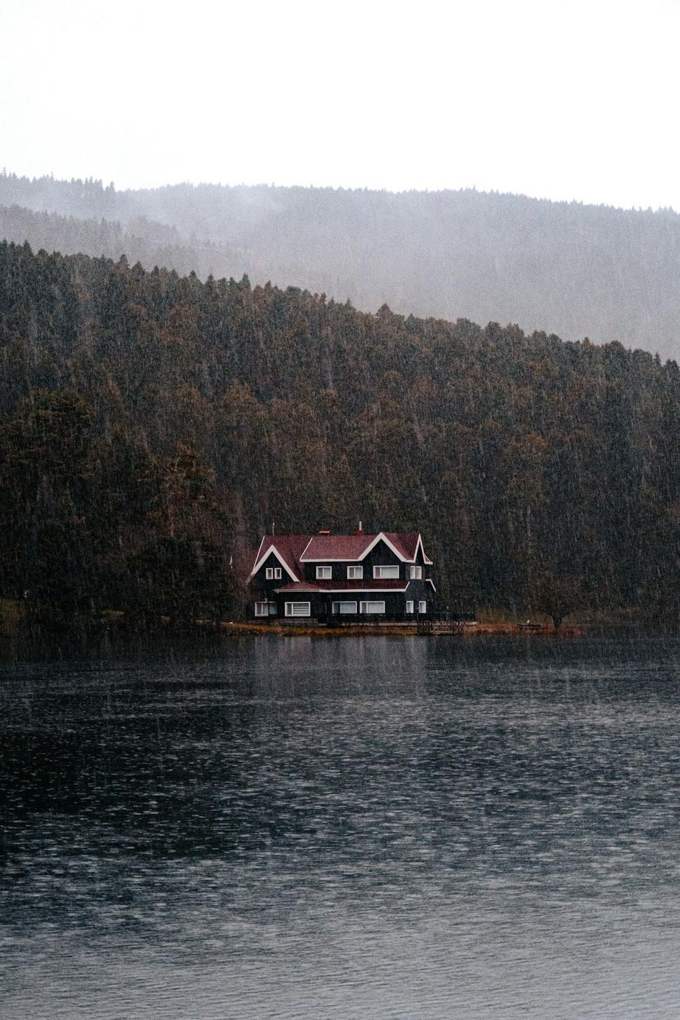 Yellowknife Lakehouse